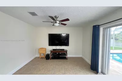1376 NW 192nd Ave #1376, Pembroke Pines, FL 33029 - Photo 12