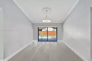 7107 NW 39th St, Coral Springs, FL 33065 - Photo 12