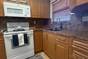 8345 Sunrise Lakes Blvd, Sunrise, FL 33322 - Photo 4