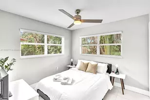 1577 NE 48th Ct, Oakland Park, FL 33334 - Photo 16