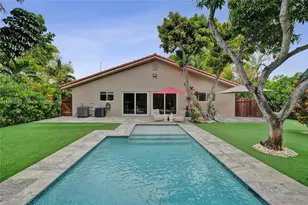 910 SW 23rd Rd, Miami, FL 33129 - Photo 1