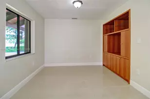 9713 Costa Del Sol Blvd, Doral, FL 33178 - Photo 10
