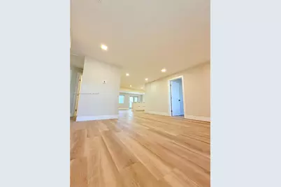 9342 NW 23rd St, Pembroke Pines, FL 33024 - Photo 10