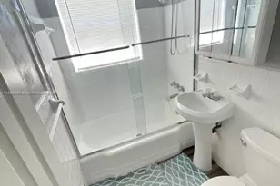 1732 NW 18th St, Fort Lauderdale, FL 33311 - Photo 8