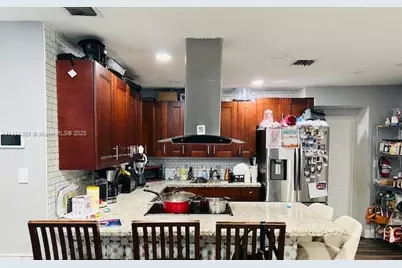1732 NW 18th St, Fort Lauderdale, FL 33311 - Photo 12