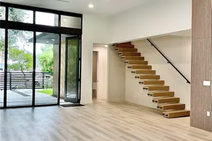 536 NW 48th St, Miami, FL 33127 - Photo 6