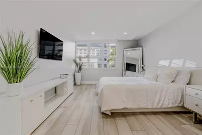 100 Lincoln Rd #323, Miami Beach, FL 33139 - Photo 20