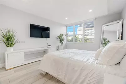 100 Lincoln Rd #323, Miami Beach, FL 33139 - Photo 24
