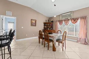 566 SW Halifax Ave, Port Saint Lucie, FL 34953 - Photo 10