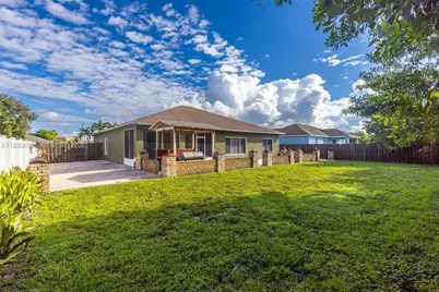 566 SW Halifax Ave, Port Saint Lucie, FL 34953 - Photo 34