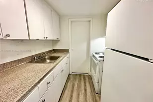 13285 NE 6th Ave, North Miami, FL 33161 - Photo 8