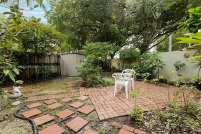 13704 S Garden Cove Cir, Davie, FL 33325 - Photo 30