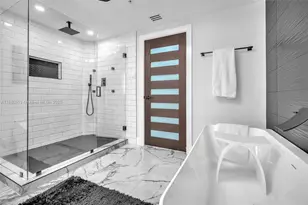 333 Las Olas Way, Fort Lauderdale, FL 33301 - Photo 28