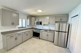180 NE 57th St, Miami, FL 33137 - Photo 2
