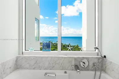 400 S Pointe Dr #1104, Miami Beach, FL 33139 - Photo 16