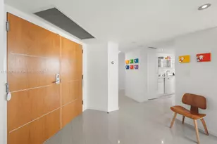 400 South Pointe Dr, Miami Beach, FL 33139 - Photo 6