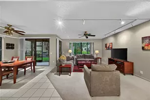 10541 NW 10th St, Plantation, FL 33322 - Photo 4