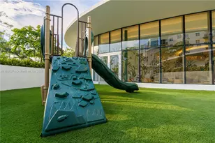 700 NE 24th St, Miami, FL 33137 - Photo 32