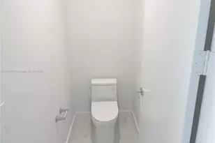 700 NE 24th St, Miami, FL 33137 - Photo 14