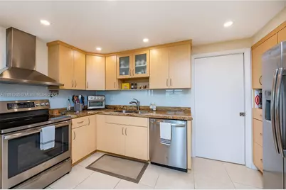 1121 Crandon Blvd #E501, Key Biscayne, FL 33149 - Photo 14