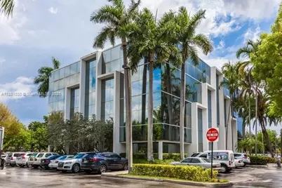 16853 NE 2nd Ave #S305, North Miami Beach, FL 33162 - Photo 1