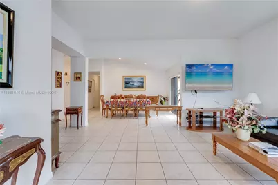 15351 SW 36th St, Miami, FL 33185 - Photo 4