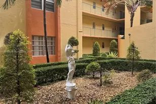 1975 W 44th Pl, Hialeah, FL 33012 - Photo 2
