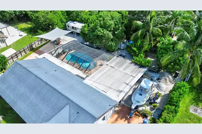 18501 SW 130th Ave, Miami, FL 33177 - Photo 78