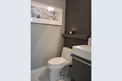 5490 NW 113th Ct, Doral, FL 33178 - Photo 8