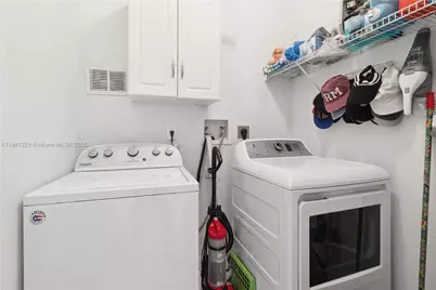 11257 NW 78th St, Doral, FL 33178 - Photo 22