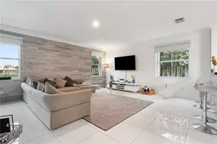 11257 NW 78th St, Doral, FL 33178 - Photo 10