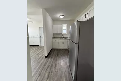 1181 NW 8th St Rd #15, Miami, FL 33136 - Photo 6