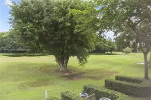 901 SW 128th Ave, Pembroke Pines, FL 33027 - Photo 18