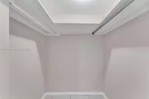 5055 Collins Ave, Miami Beach, FL 33140 - Photo 22