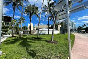 7326 Collins Ave, Miami Beach, FL 33141 - Photo 20