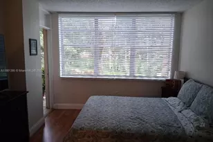 1400 St Charles Pl, Pembroke Pines, FL 33026 - Photo 16