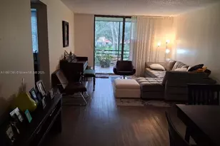 1400 St Charles Pl, Pembroke Pines, FL 33026 - Photo 12