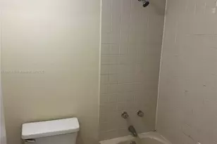 5661 Riverside Dr, Coral Springs, FL 33067 - Photo 32