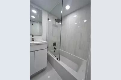 800 West Ave #832, Miami Beach, FL 33139 - Photo 10