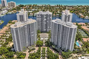 21205 Yacht Club Dr, Aventura, FL 33180 - Photo 56