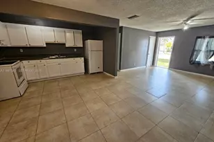 325 SW 80th Terrace, North Lauderdale, FL 33068 - Photo 6