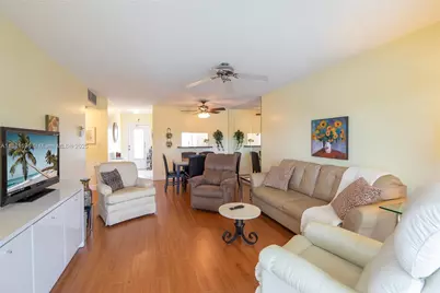 5000 NW 36th St #509, Lauderdale Lakes, FL 33319 - Photo 8