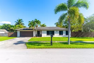 407 NW 18th St, Homestead, FL 33030 - Photo 1
