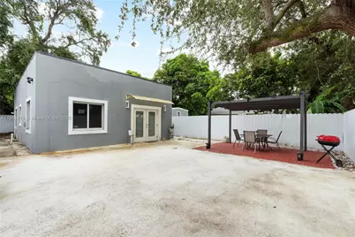 1850 NW 92nd St #C, Miami, FL 33147 - Photo 1
