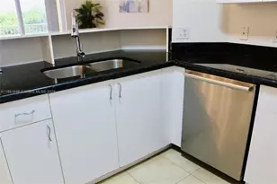 19999 E Country Club Dr, Aventura, FL 33180 - Photo 10