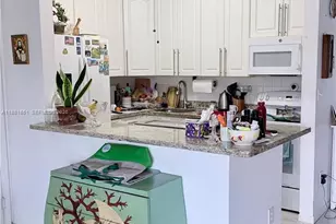 9794 N Belfort Cir, Tamarac, FL 33321 - Photo 14