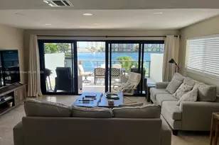 4000 NE 168th St, North Miami Beach, FL 33160 - Photo 18
