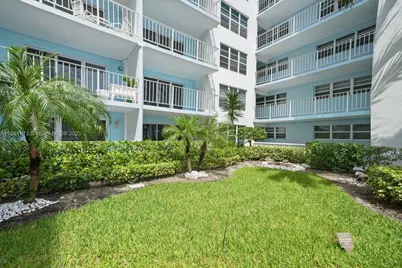 4540 N Ocean Dr #104, Lauderdale by the Sea, FL 33308 - Photo 4