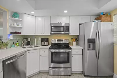 4540 N Ocean Dr #104, Lauderdale by the Sea, FL 33308 - Photo 6