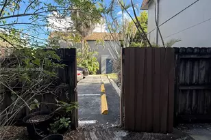 4625 NW 9th Dr, Plantation, FL 33317 - Photo 24